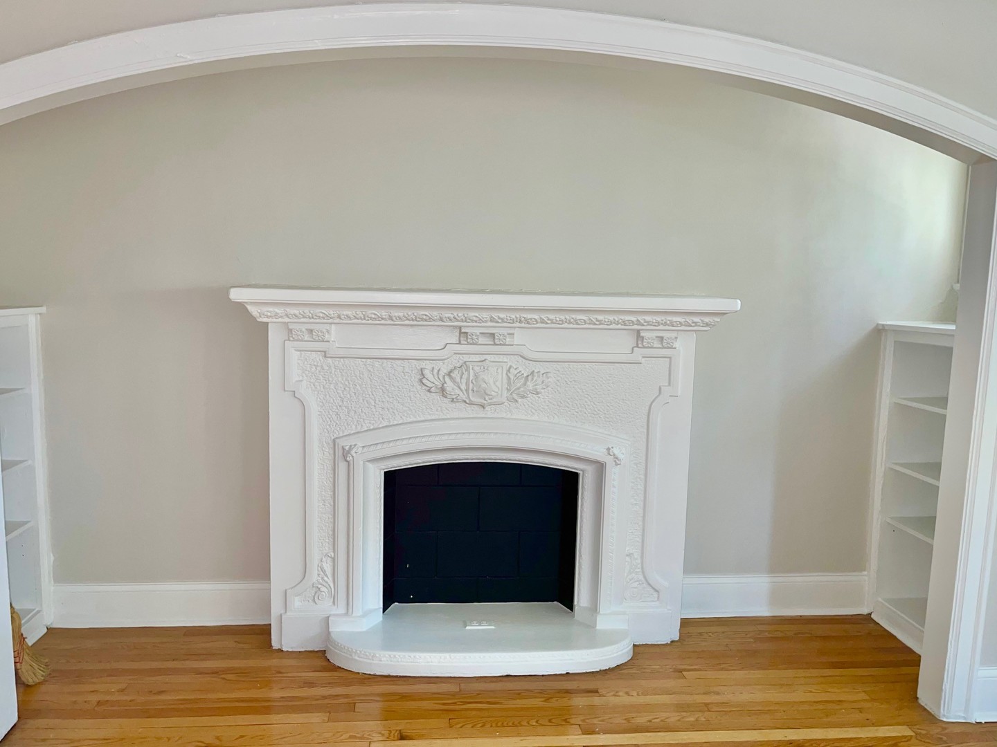 1527 W Pratt Boulevard Unit: 2E