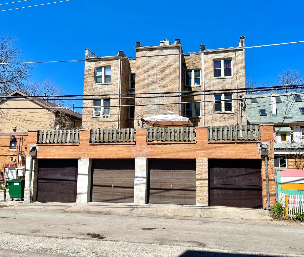 1527 W Pratt Boulevard Unit: 2E