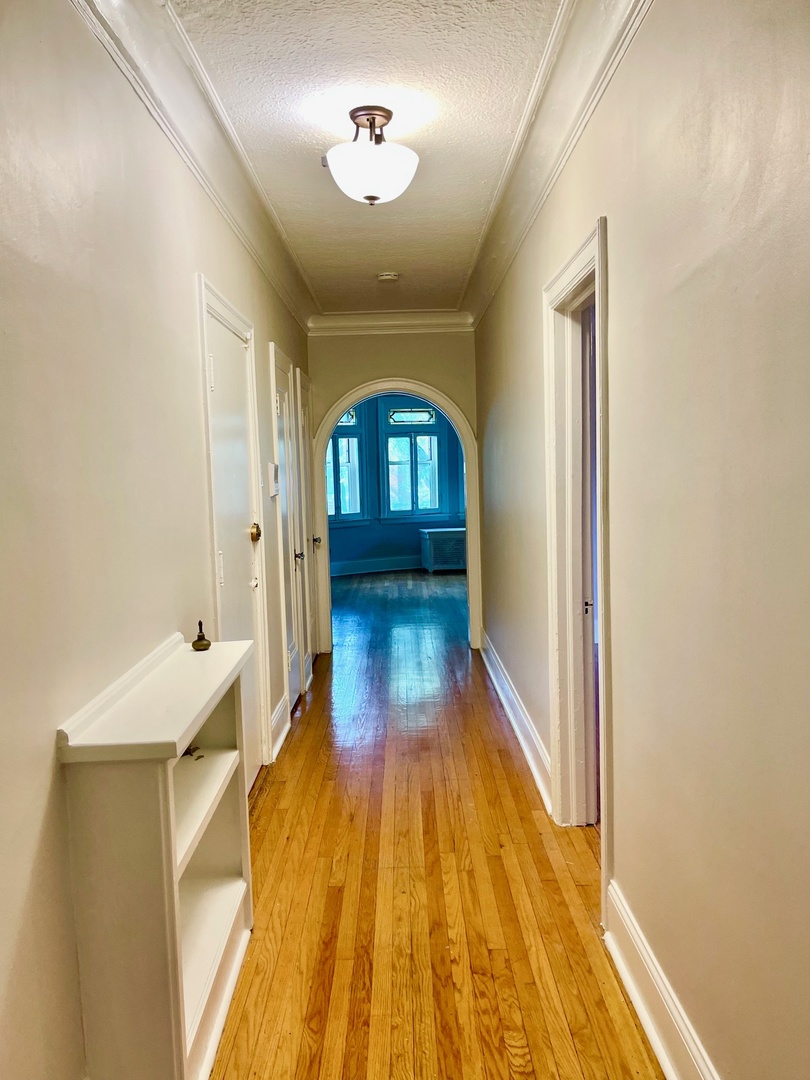 1527 W Pratt Boulevard Unit: 2E