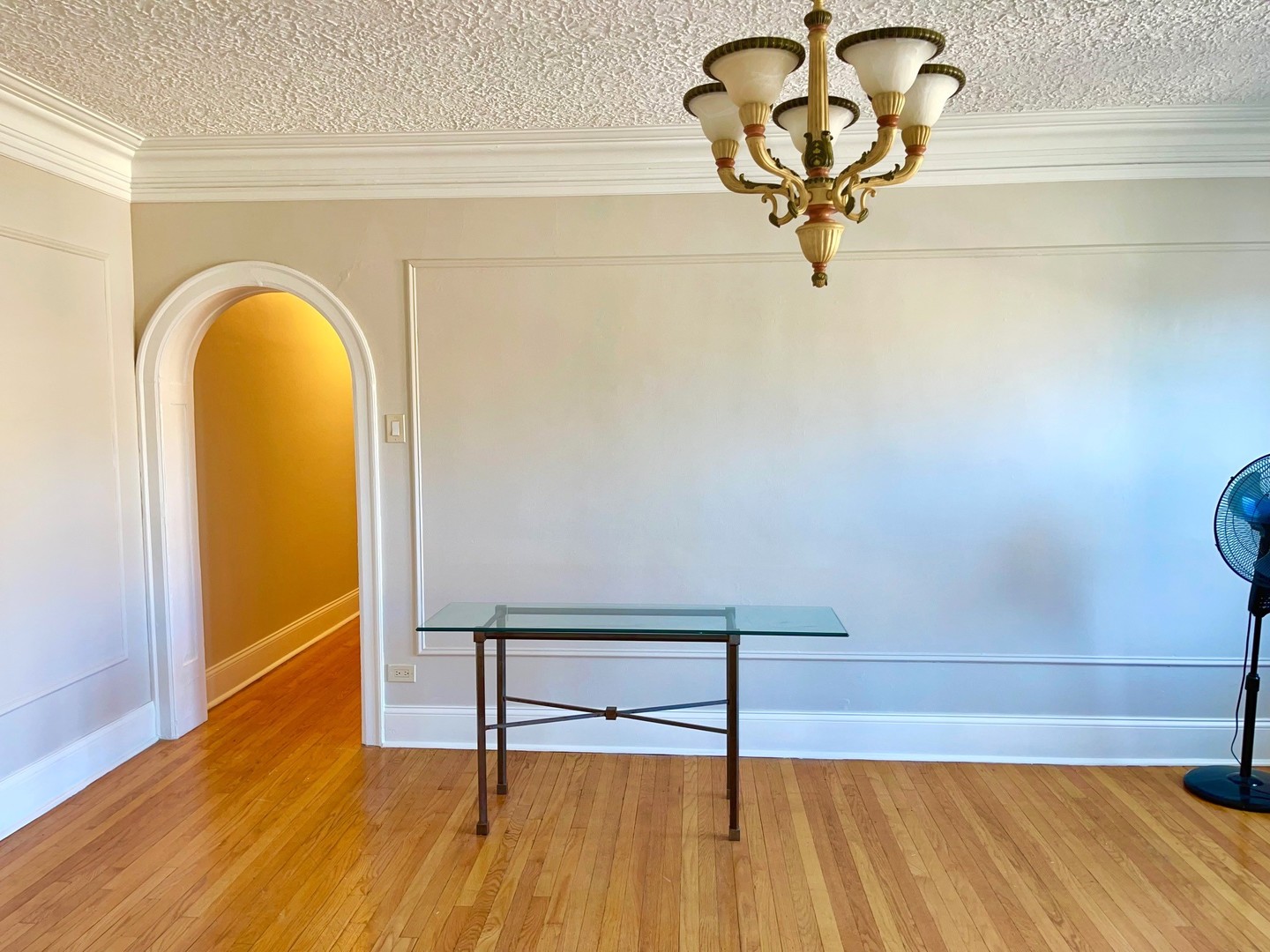 1527 W Pratt Boulevard Unit: 2E