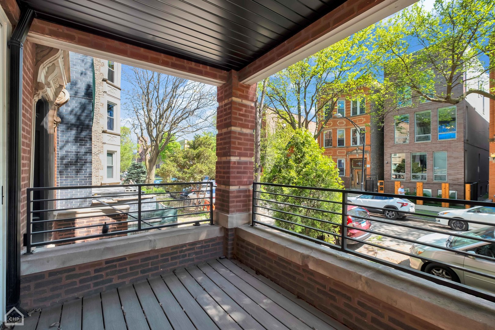 846 N Hoyne Avenue Unit: 2F