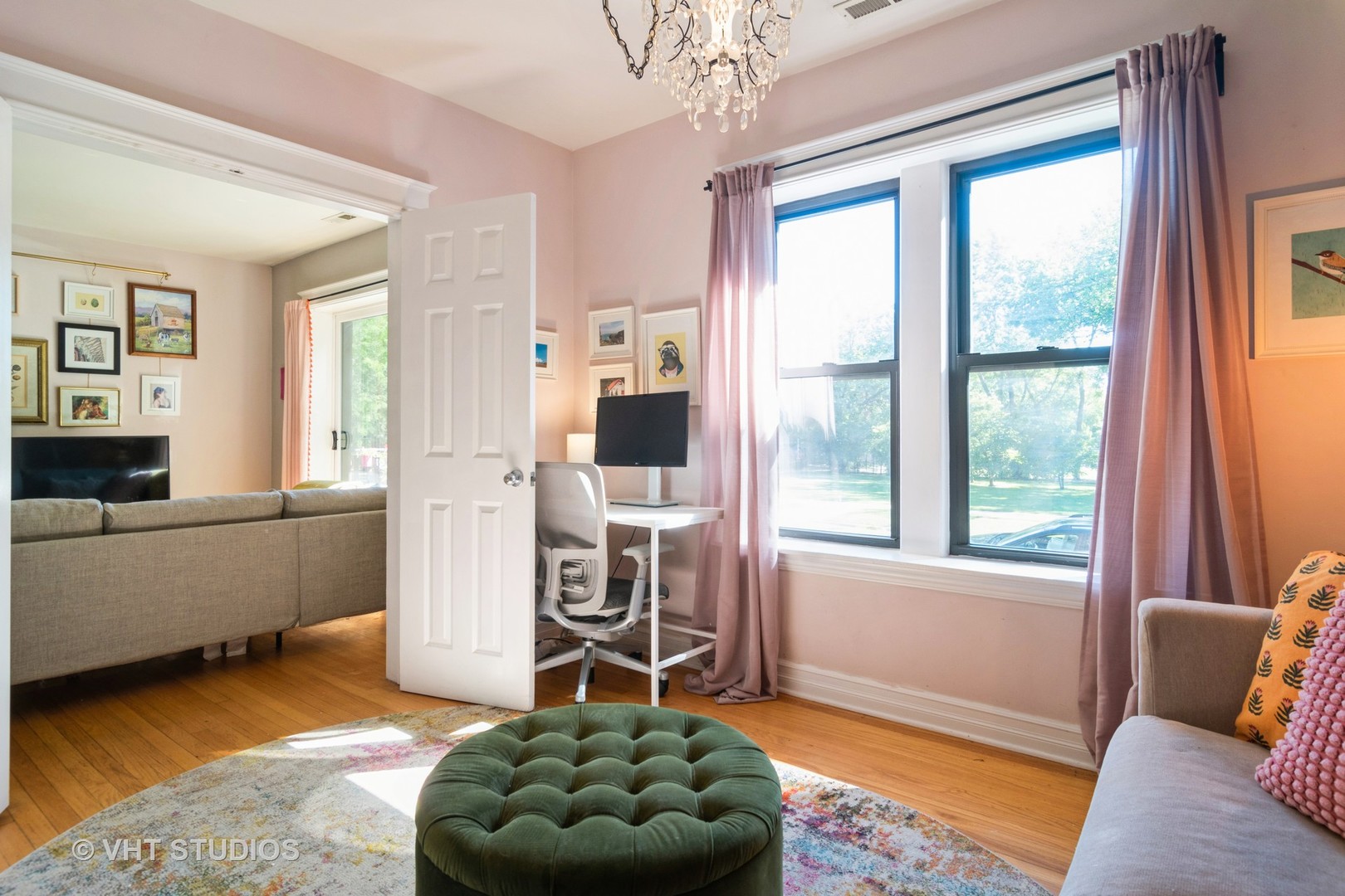 2201 W Winona Street Unit: 1