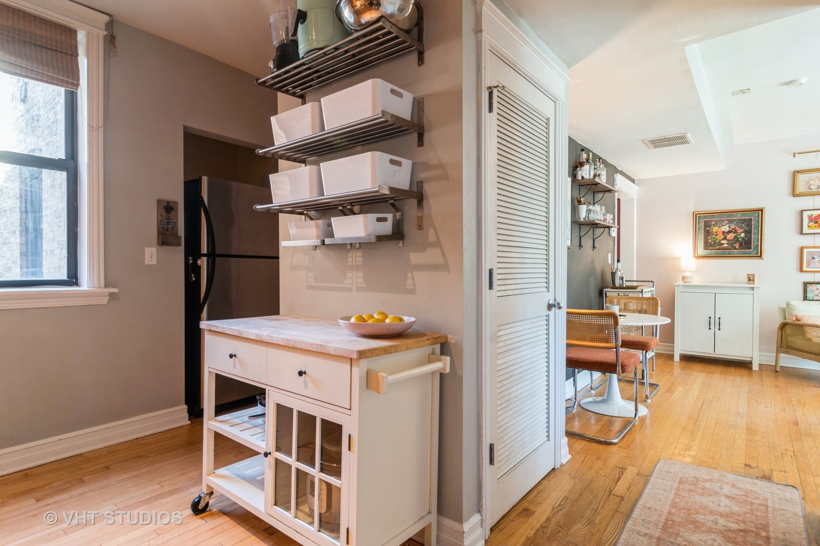 2201 W Winona Street Unit: 1