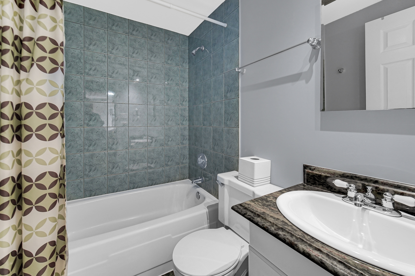 4553 W 56th Street Unit: 112B