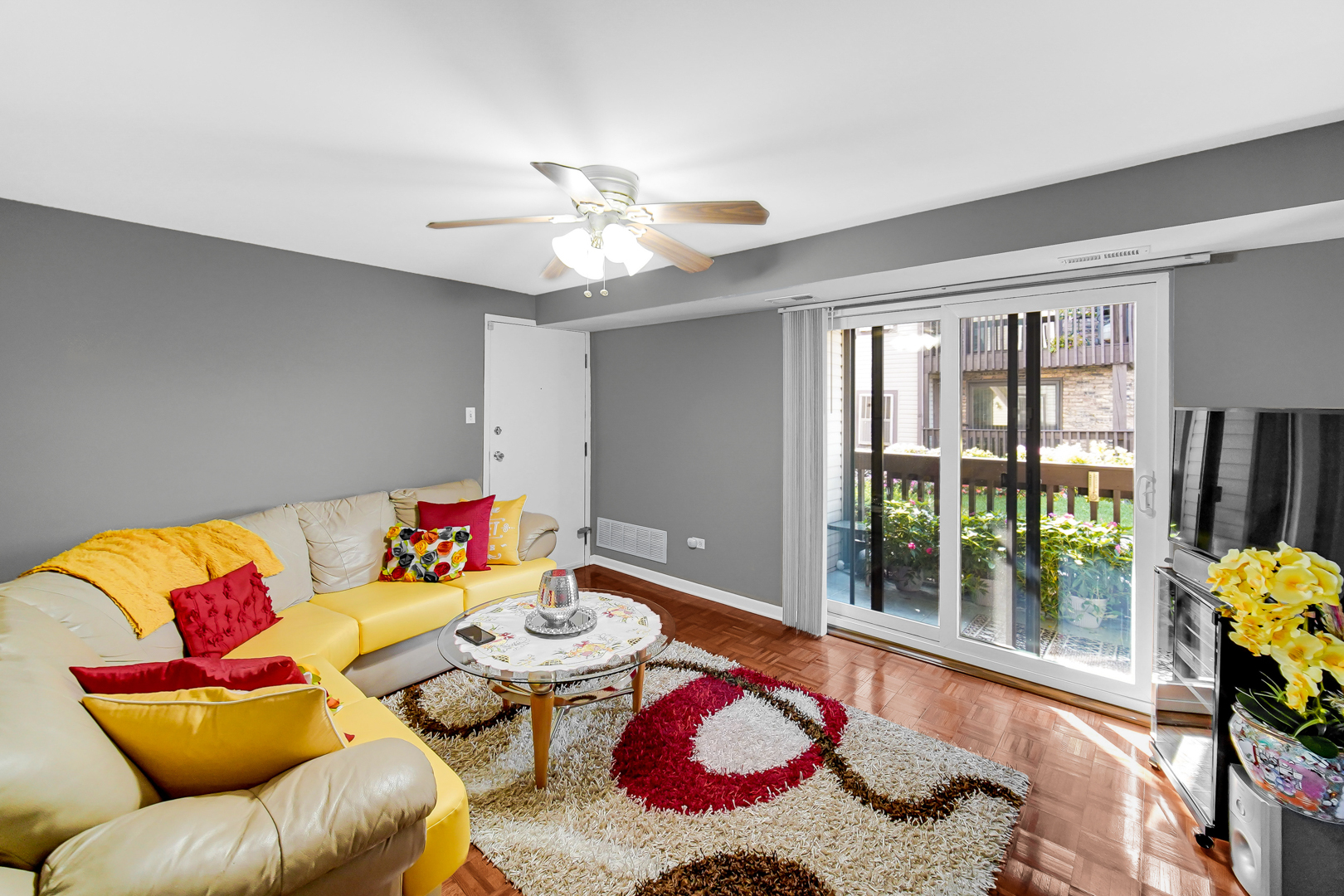 4553 W 56th Street Unit: 112B