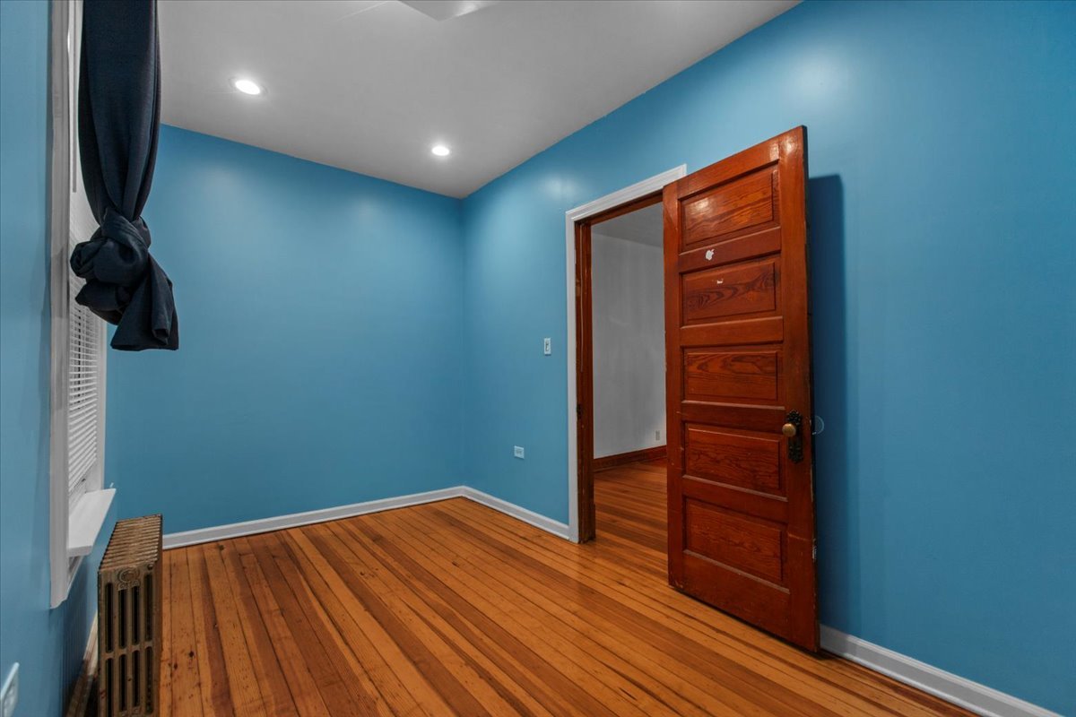3223 N Lawndale Avenue Unit: 1