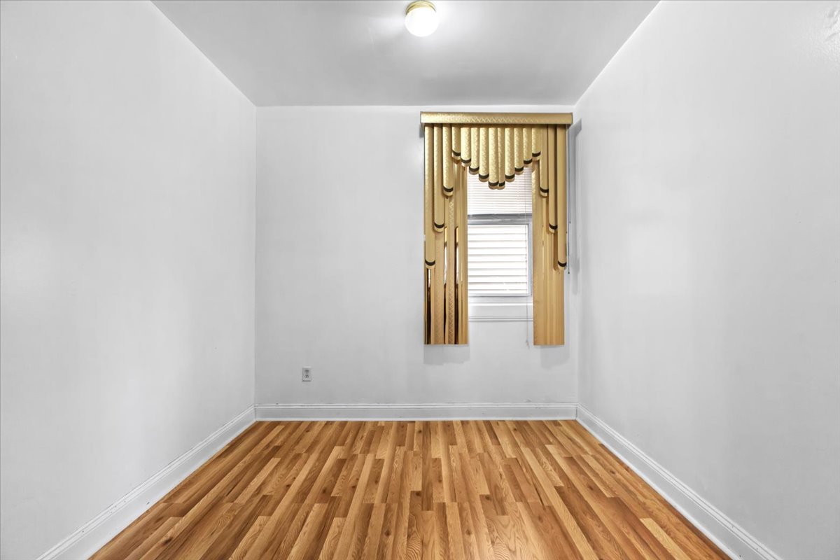 3223 N Lawndale Avenue Unit: 1