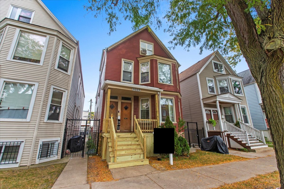 3223 N Lawndale Avenue Unit: 1