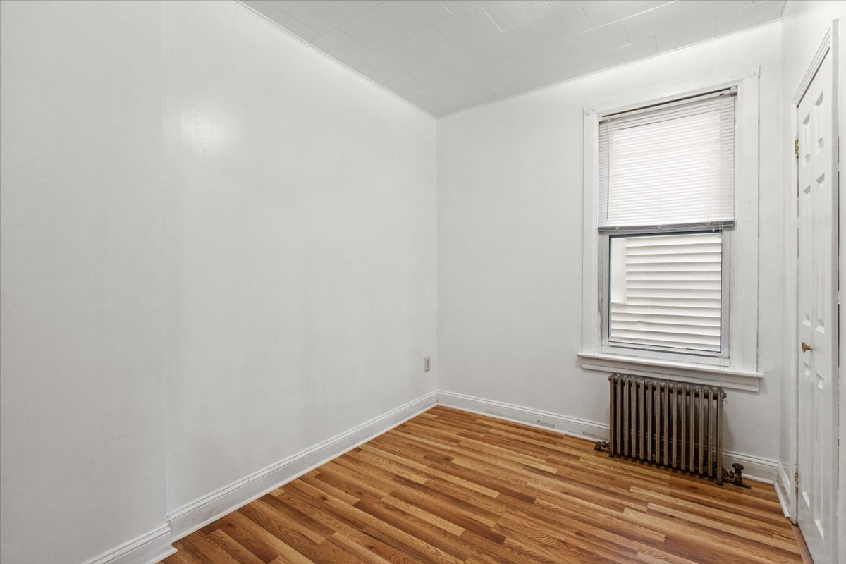 3223 N Lawndale Avenue Unit: 1