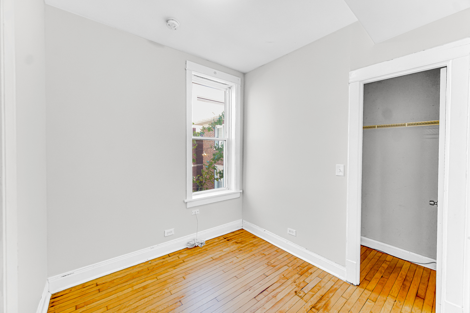 1647 N Karlov Avenue Unit: 2