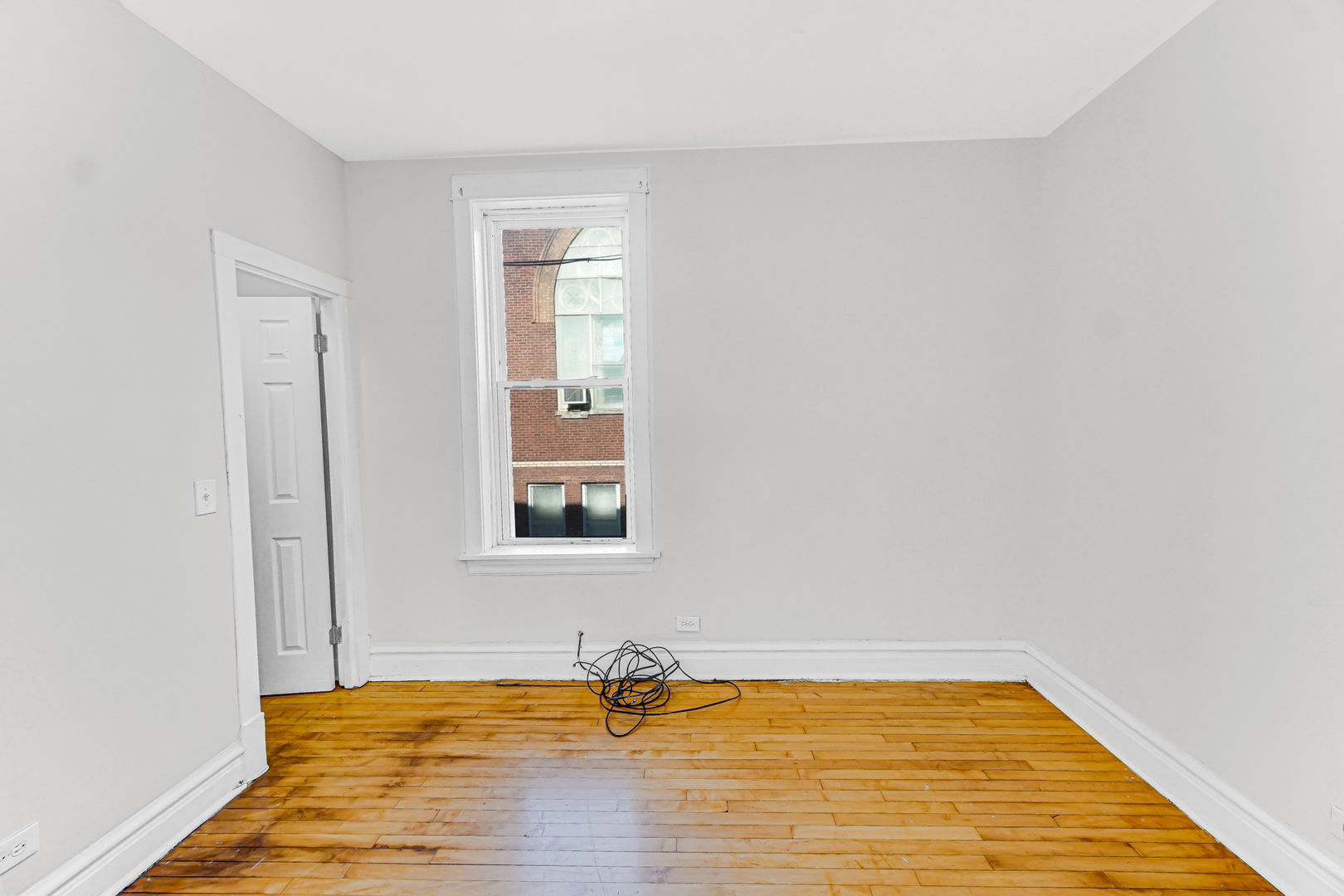 1647 N Karlov Avenue Unit: 2