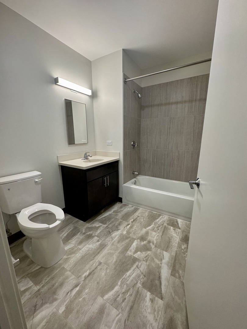 3155 W 5th Avenue Unit: 310