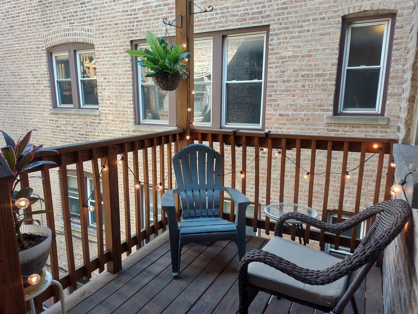 3532 W Palmer Street Unit: 2