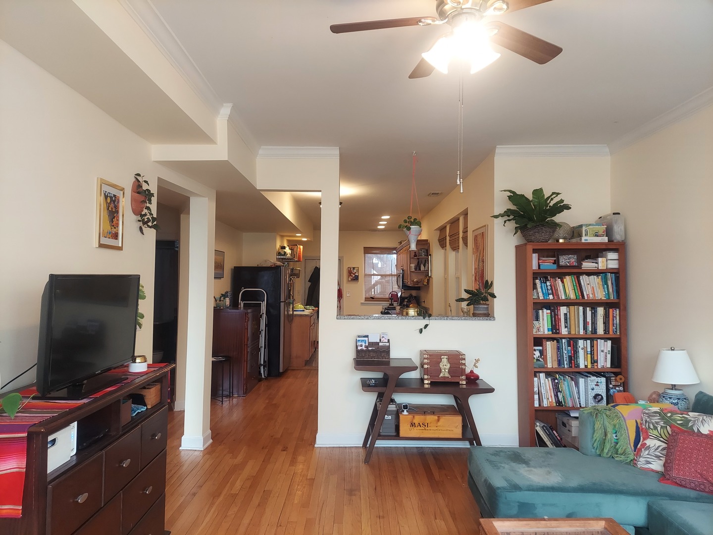 3532 W Palmer Street Unit: 2