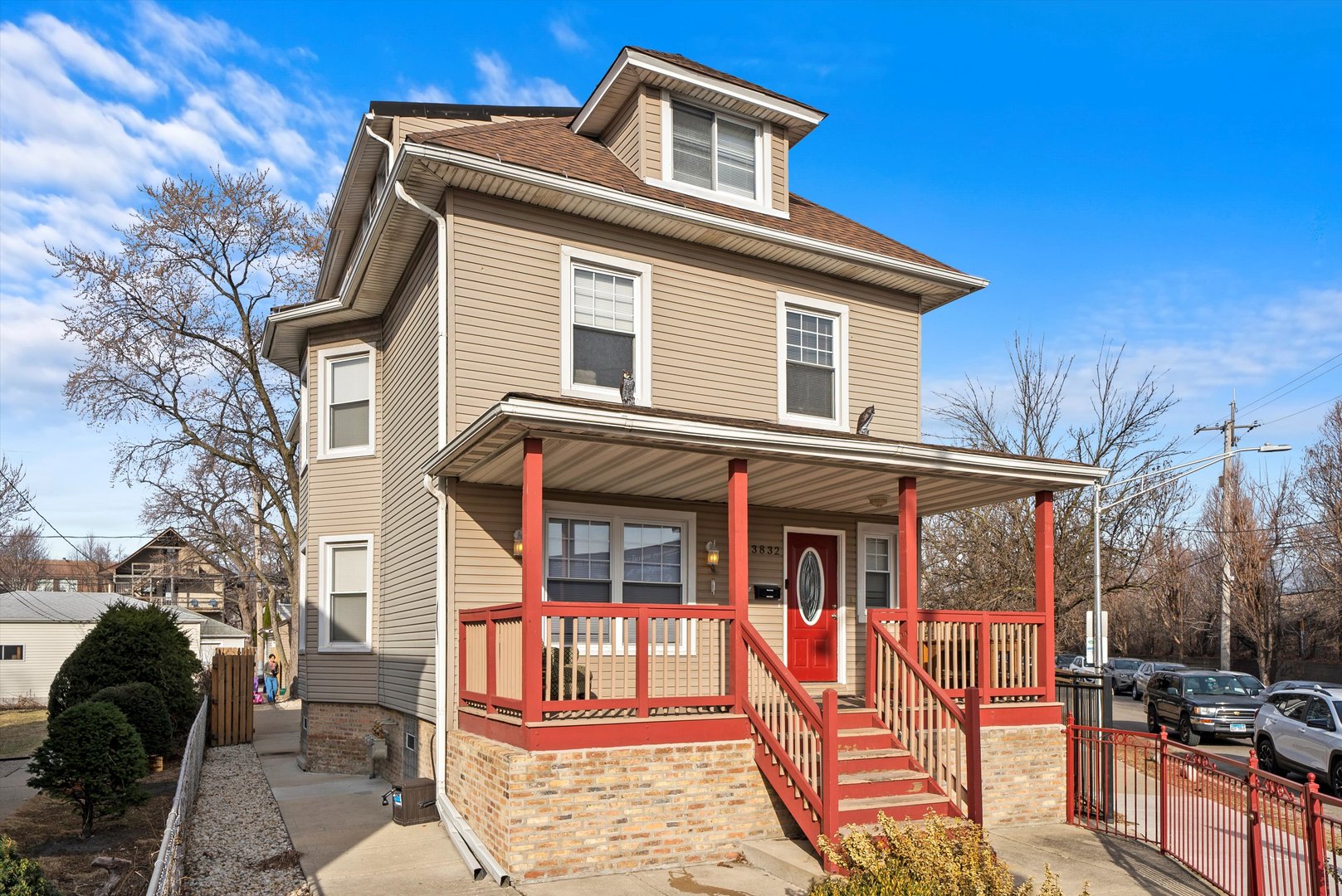 3832 N Pulaski Road