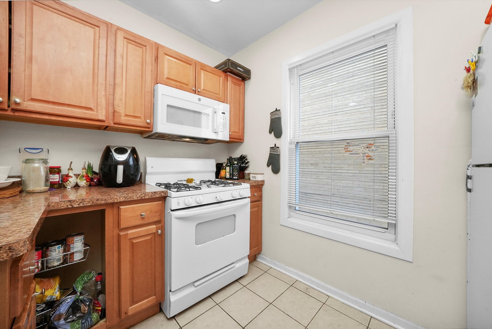 3832 N Pulaski Road