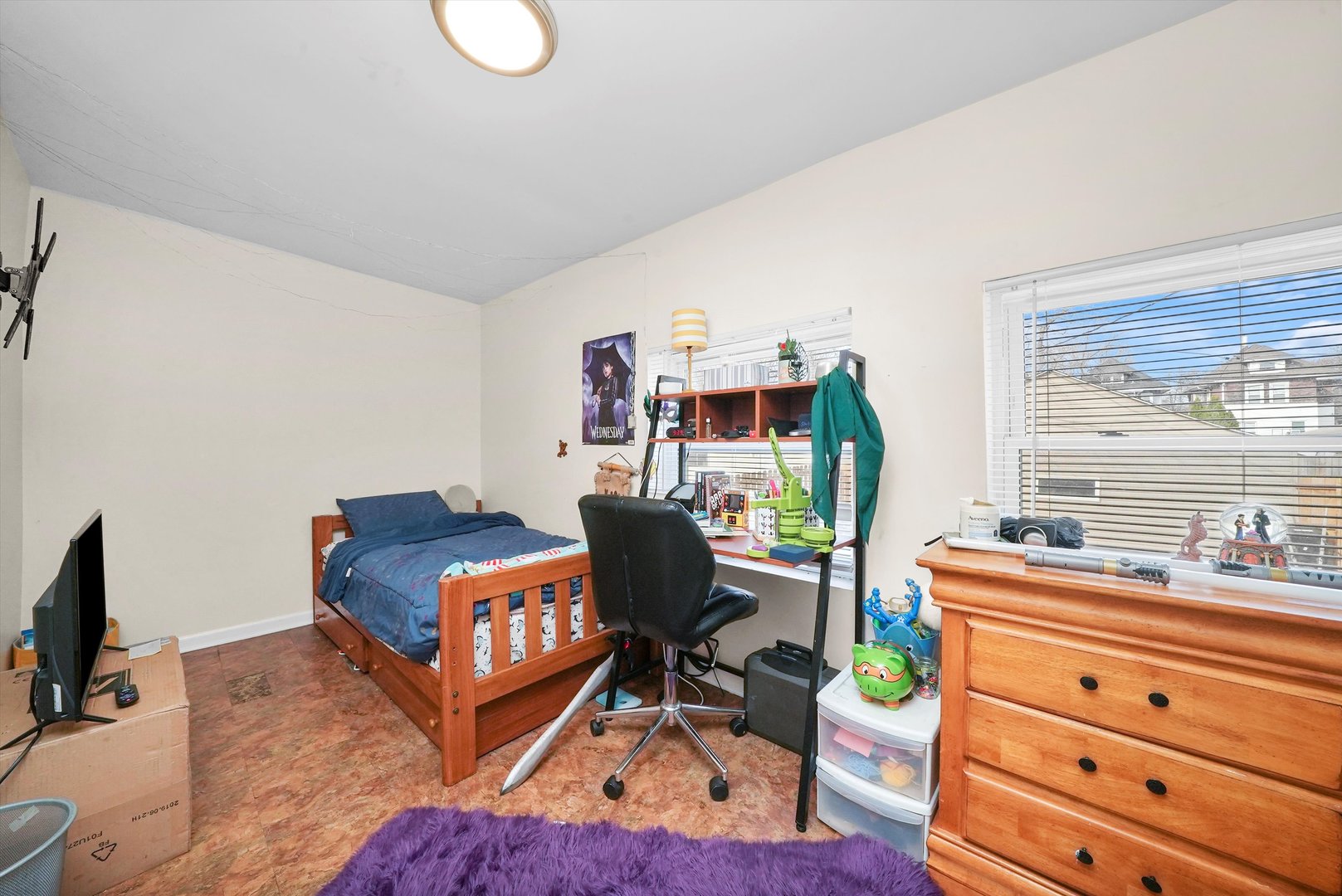 3832 N Pulaski Road