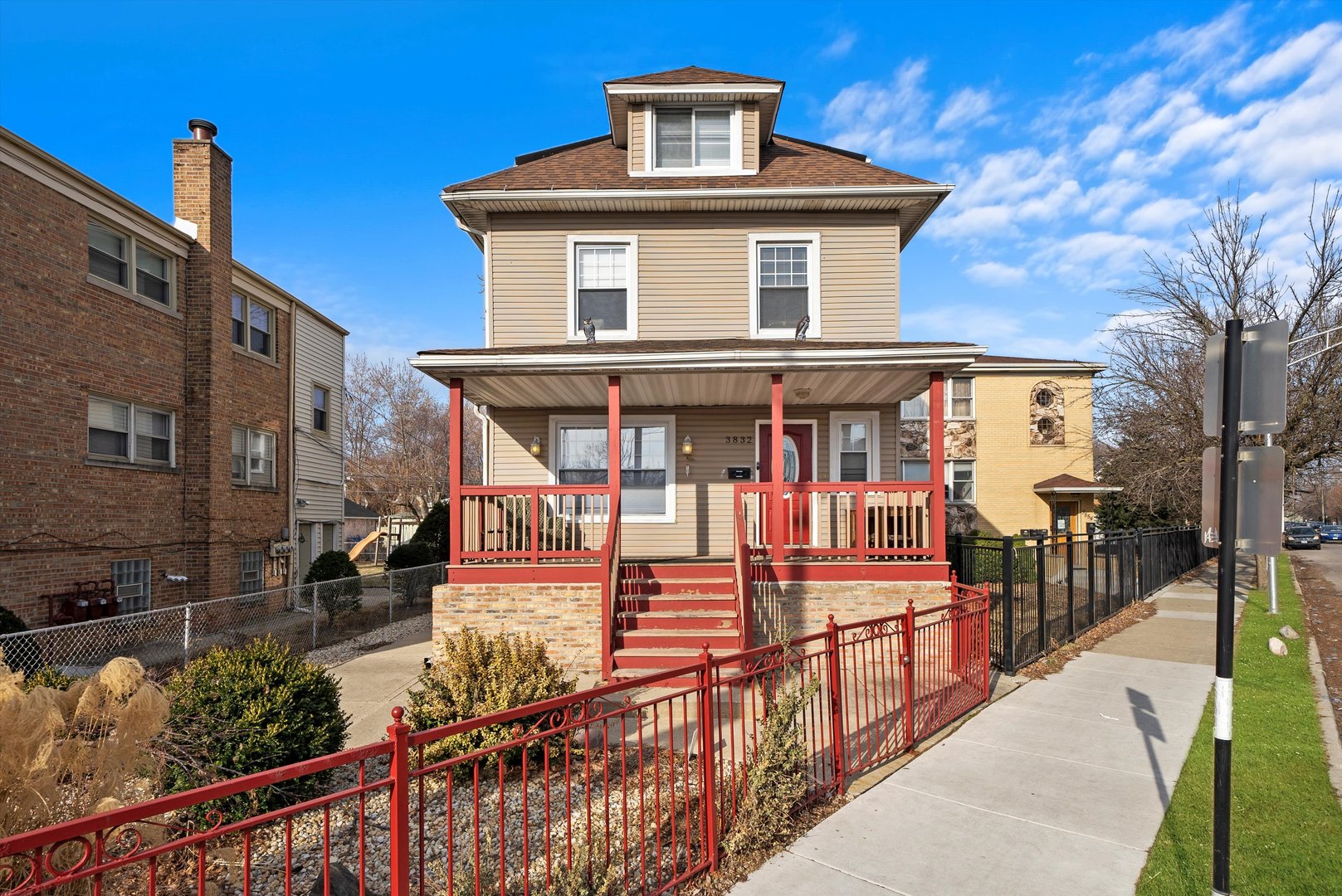 3832 N Pulaski Road