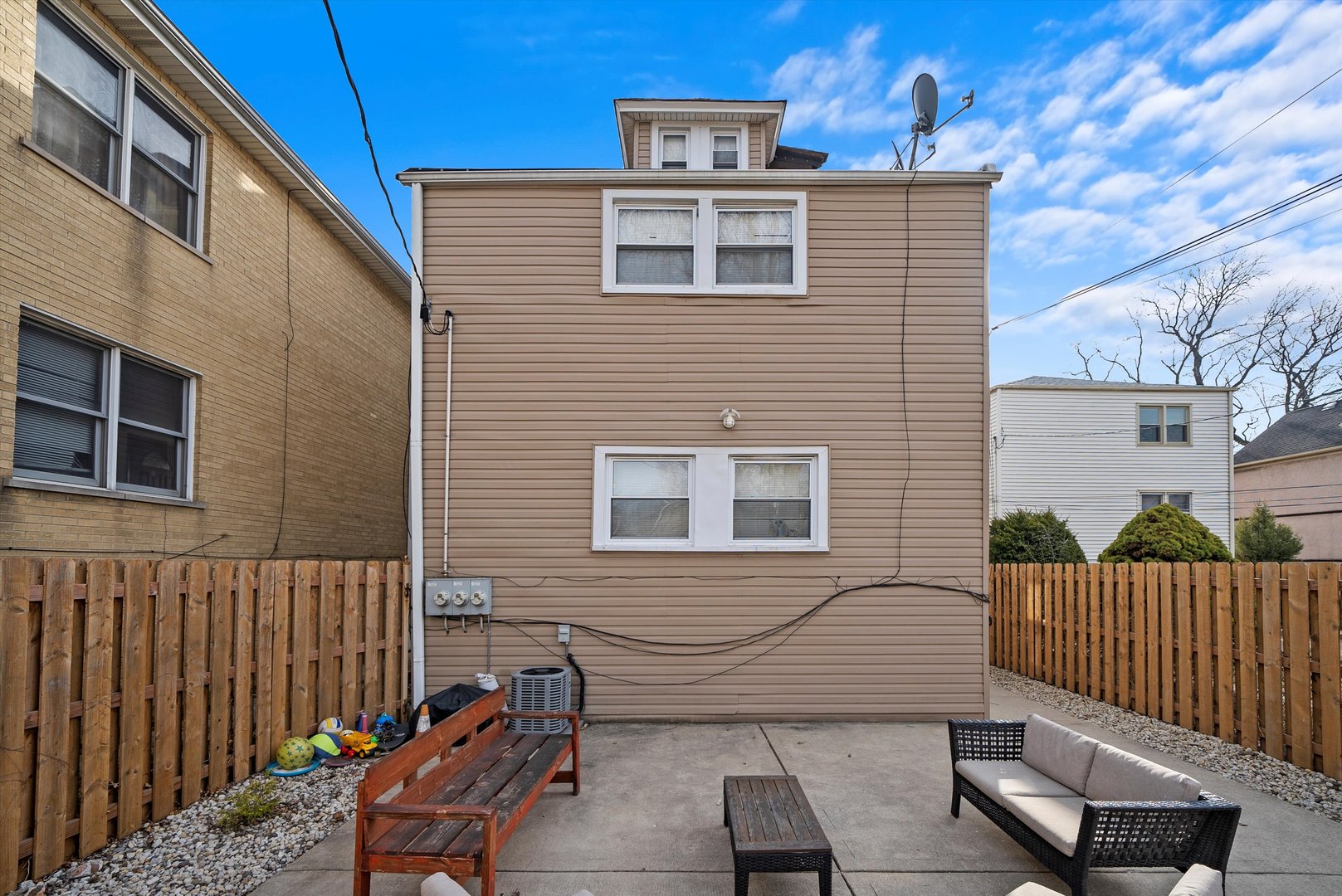3832 N Pulaski Road