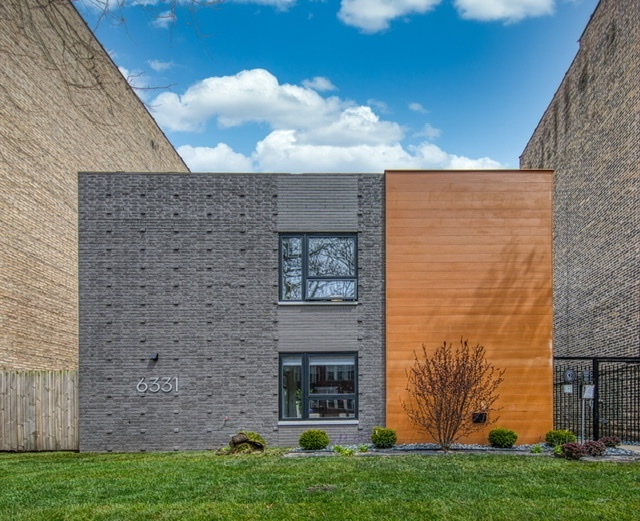 6331 N Magnolia Avenue Unit: 201