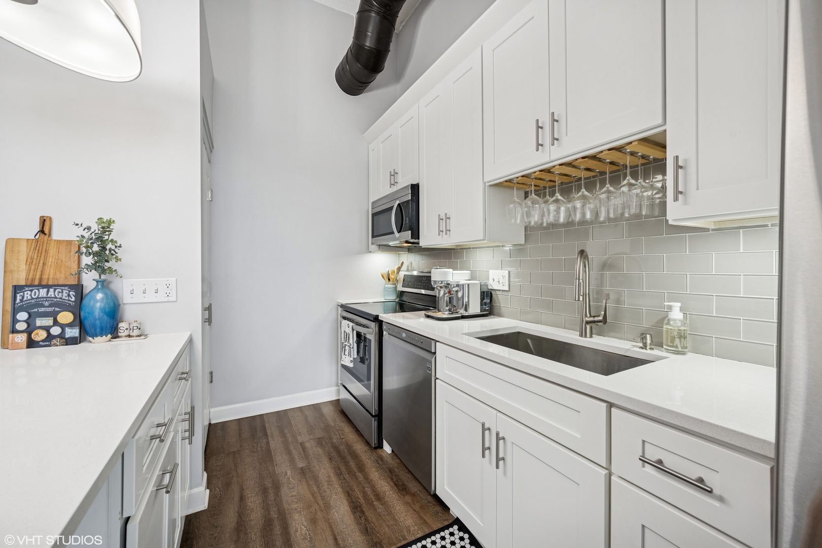 4131 W Belmont Avenue Unit: 311