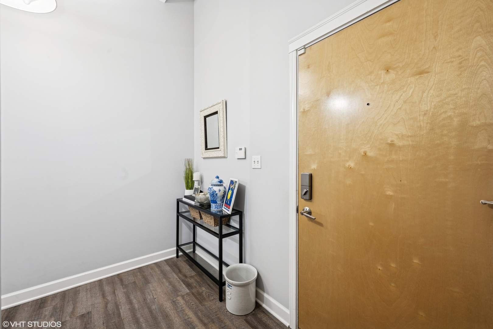 4131 W Belmont Avenue Unit: 311