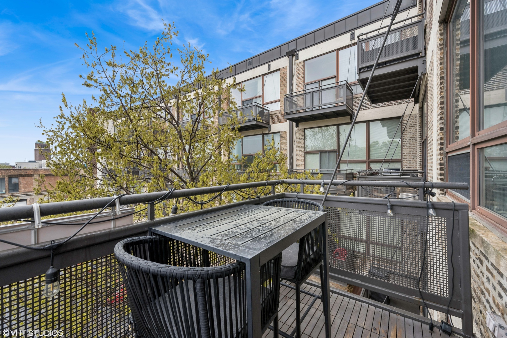4131 W Belmont Avenue Unit: 311