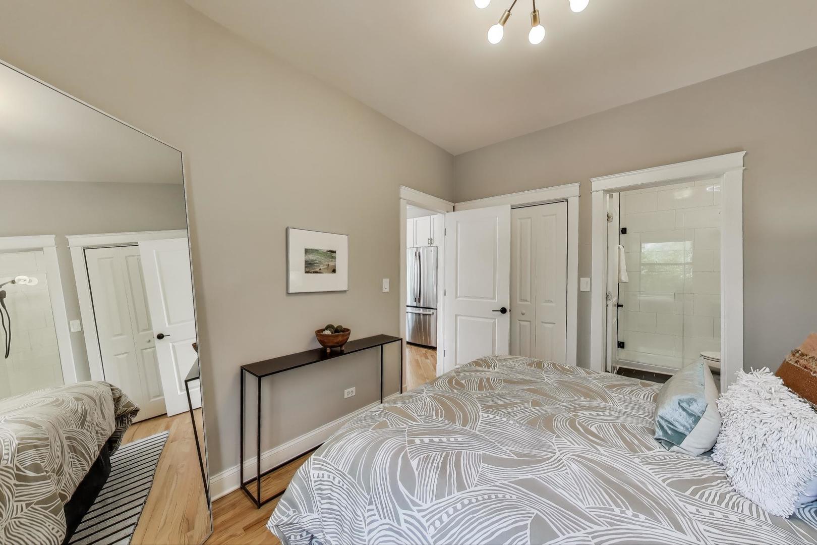 3706 W Wrightwood Avenue Unit: 3A