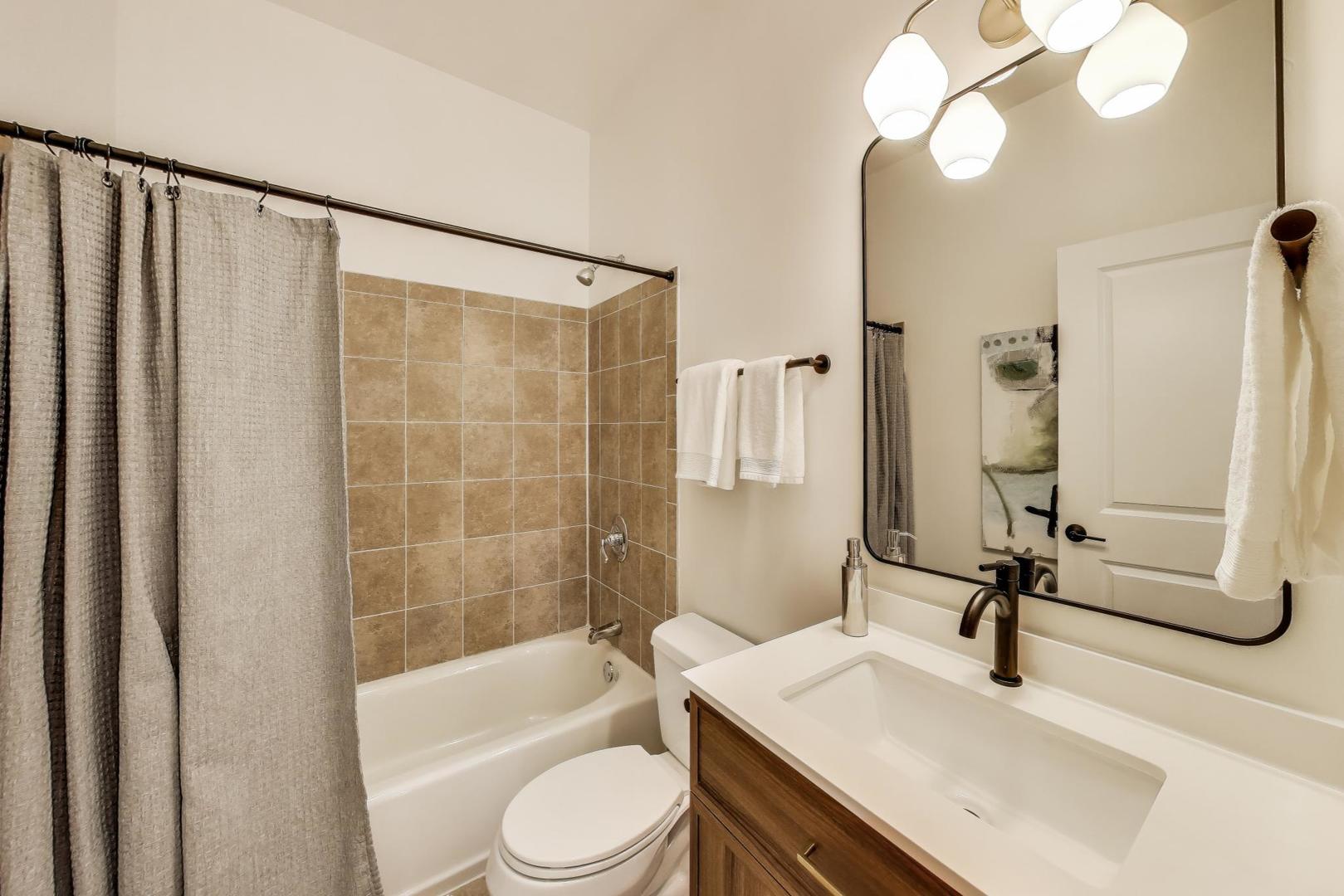 3706 W Wrightwood Avenue Unit: 3A