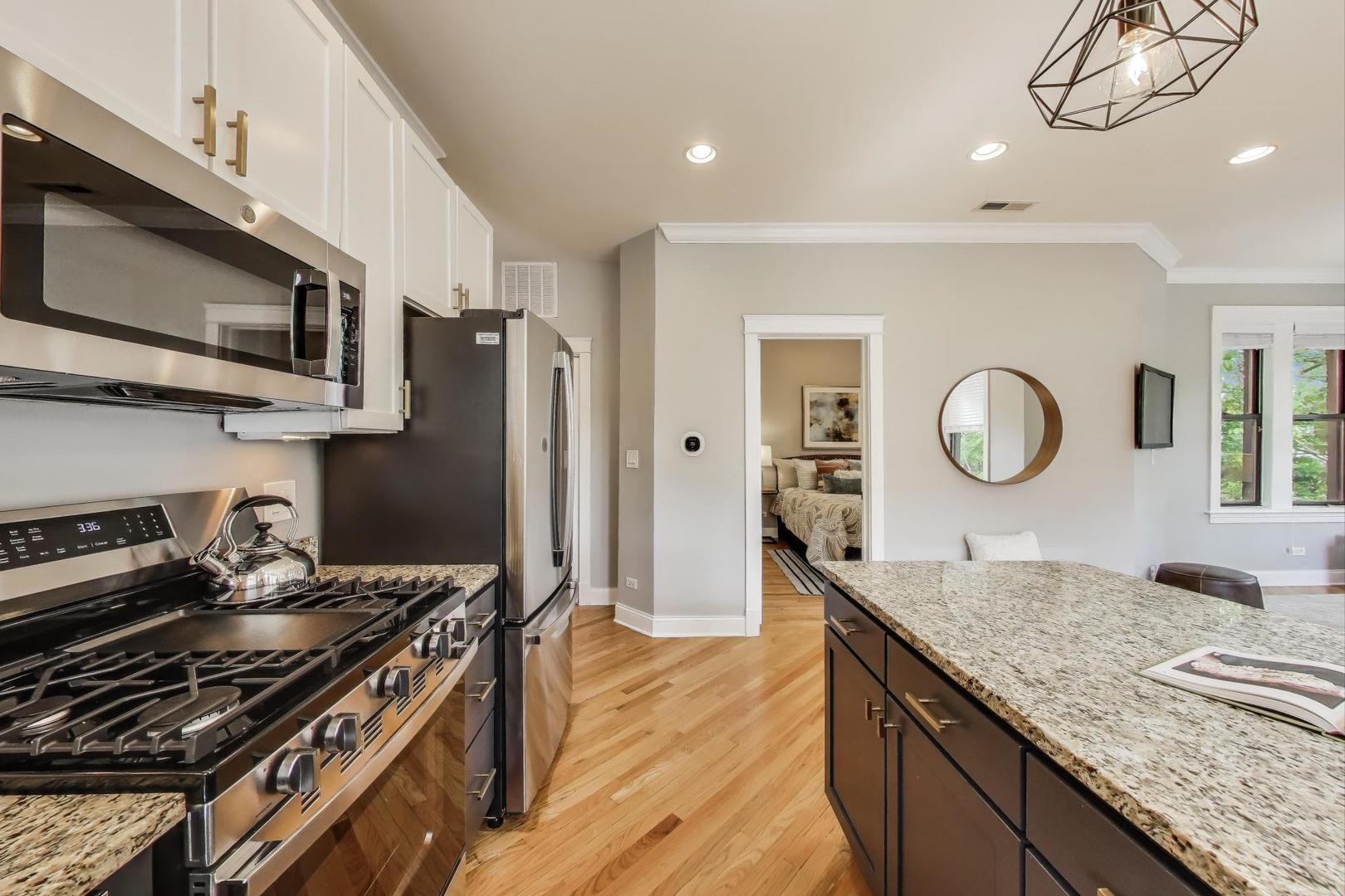 3706 W Wrightwood Avenue Unit: 3A