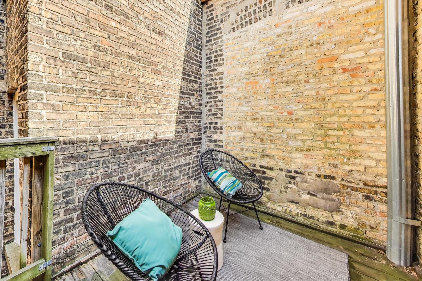 3706 W Wrightwood Avenue Unit: 3A