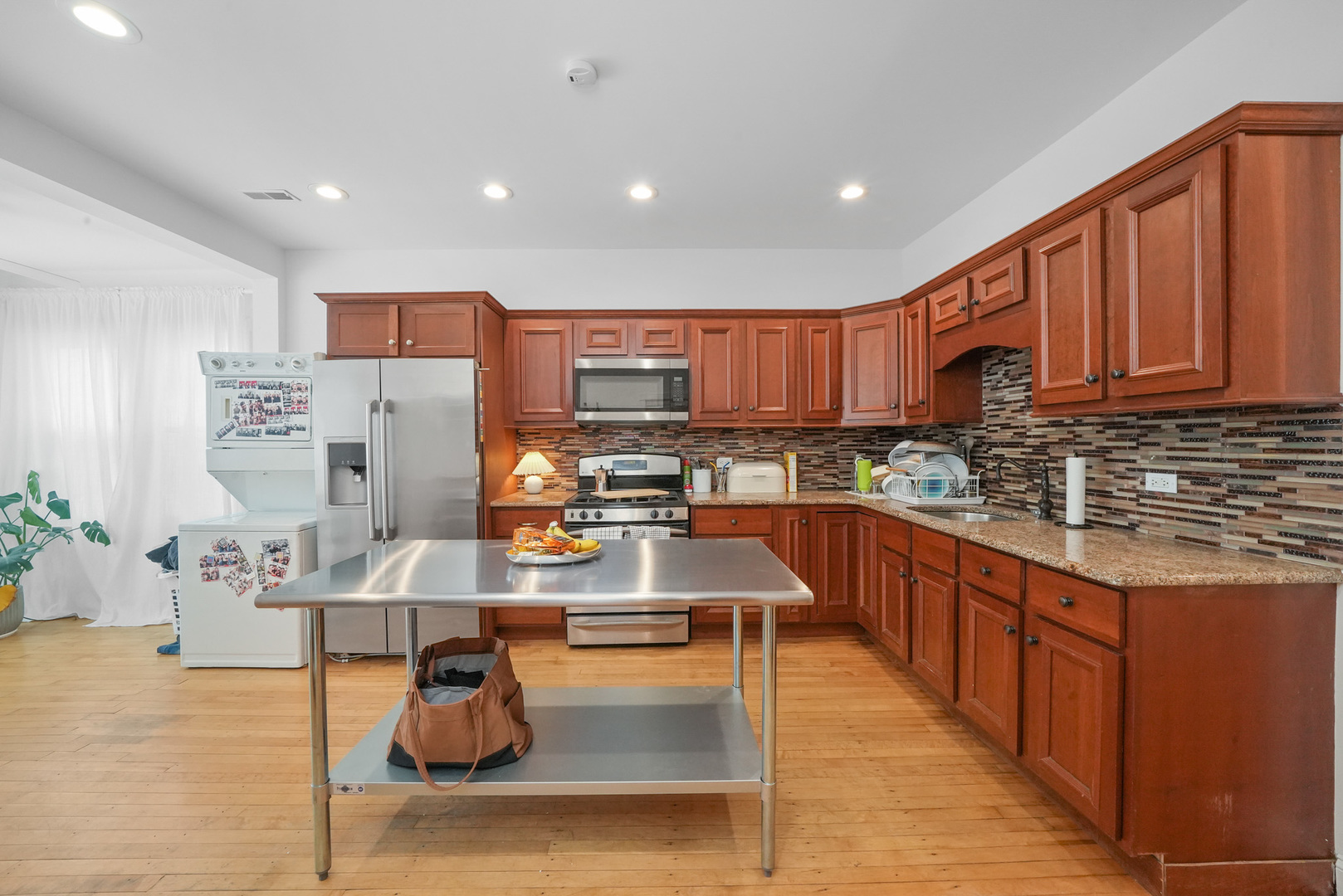 2947 N Lawndale Avenue Unit: 1