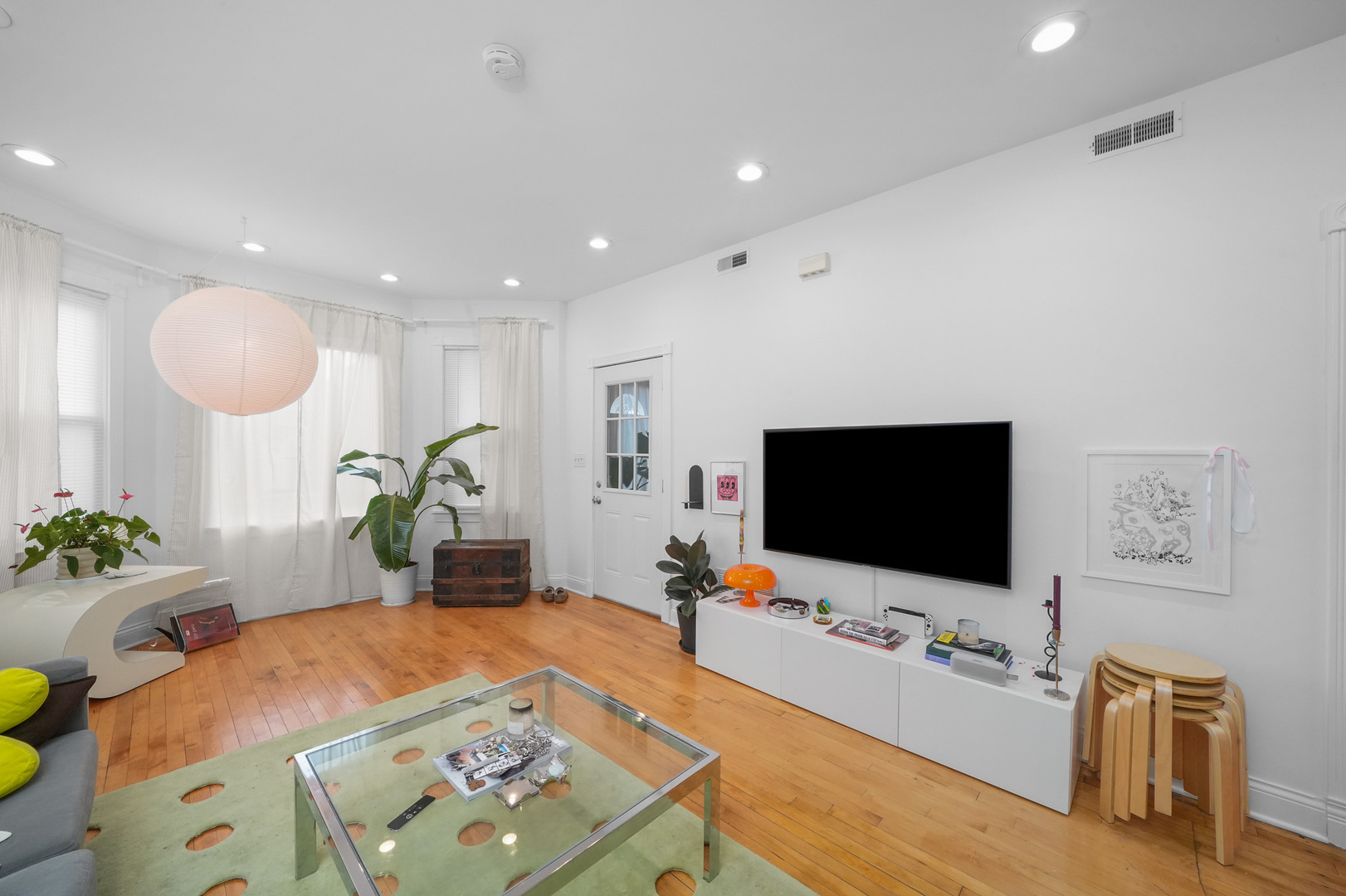 2947 N Lawndale Avenue Unit: 1