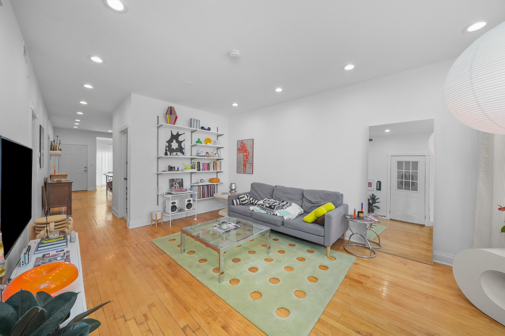 2947 N Lawndale Avenue Unit: 1