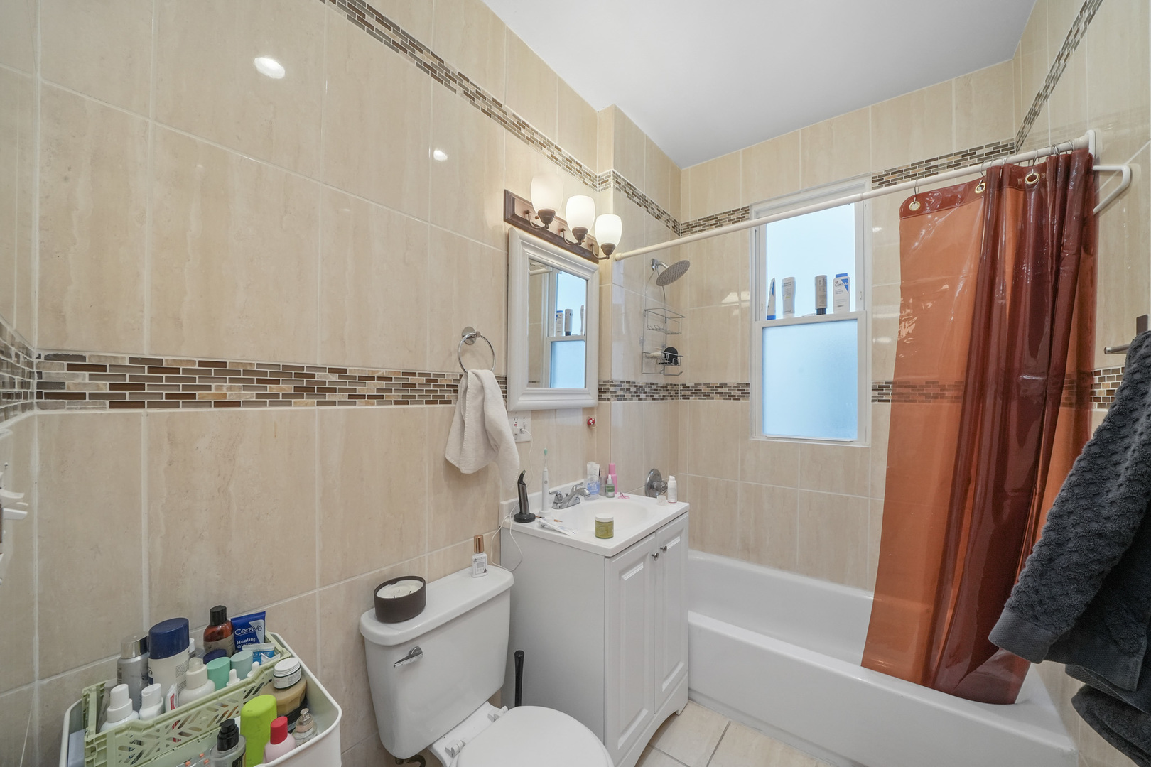2947 N Lawndale Avenue Unit: 1