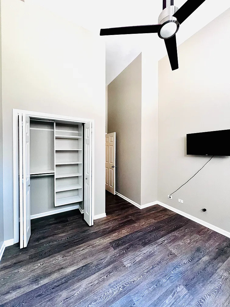 1761 W Morse Avenue Unit: GS