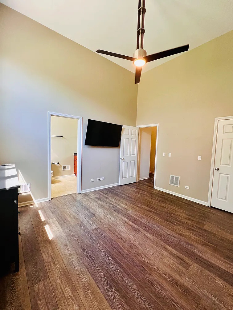 1761 W Morse Avenue Unit: GS