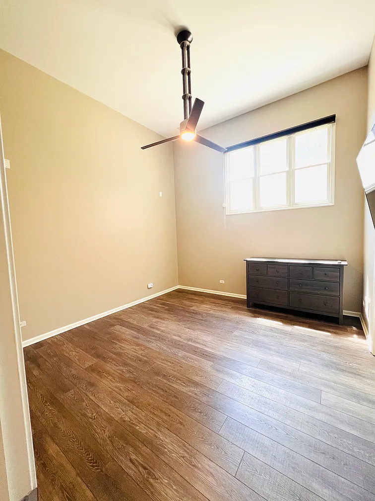 1761 W Morse Avenue Unit: GS
