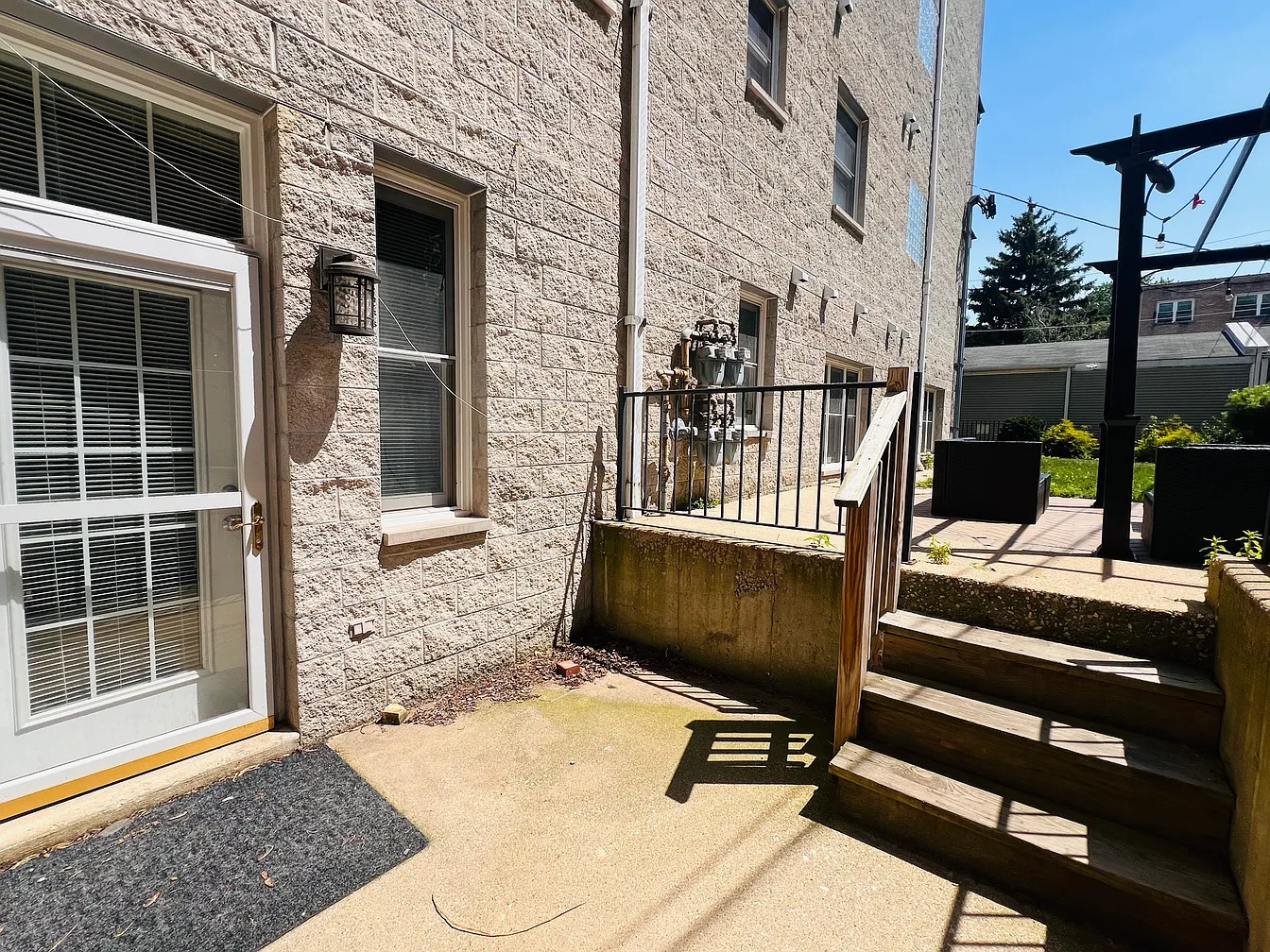1761 W Morse Avenue Unit: GS
