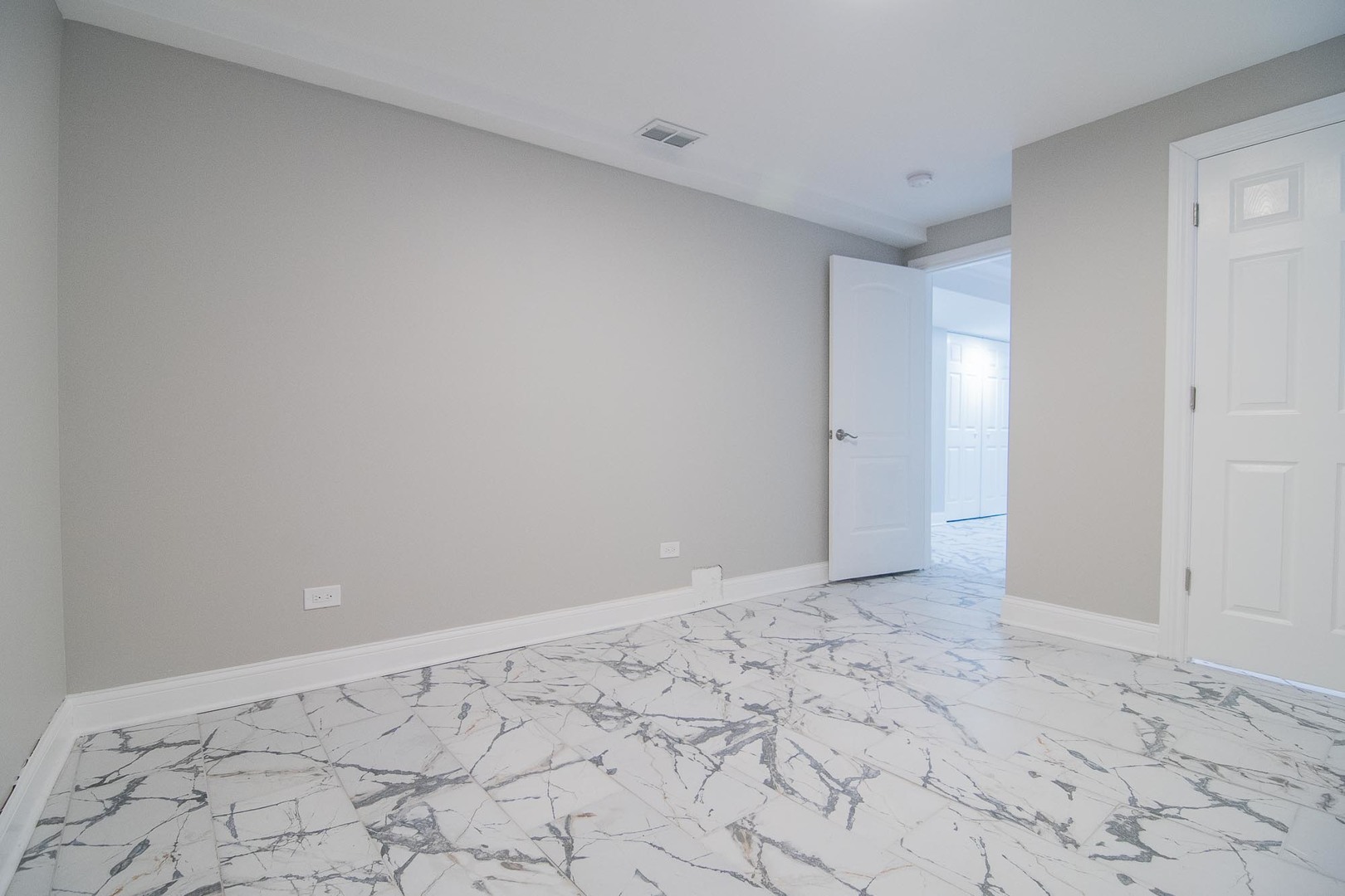 1509 N Kostner Avenue Unit: B