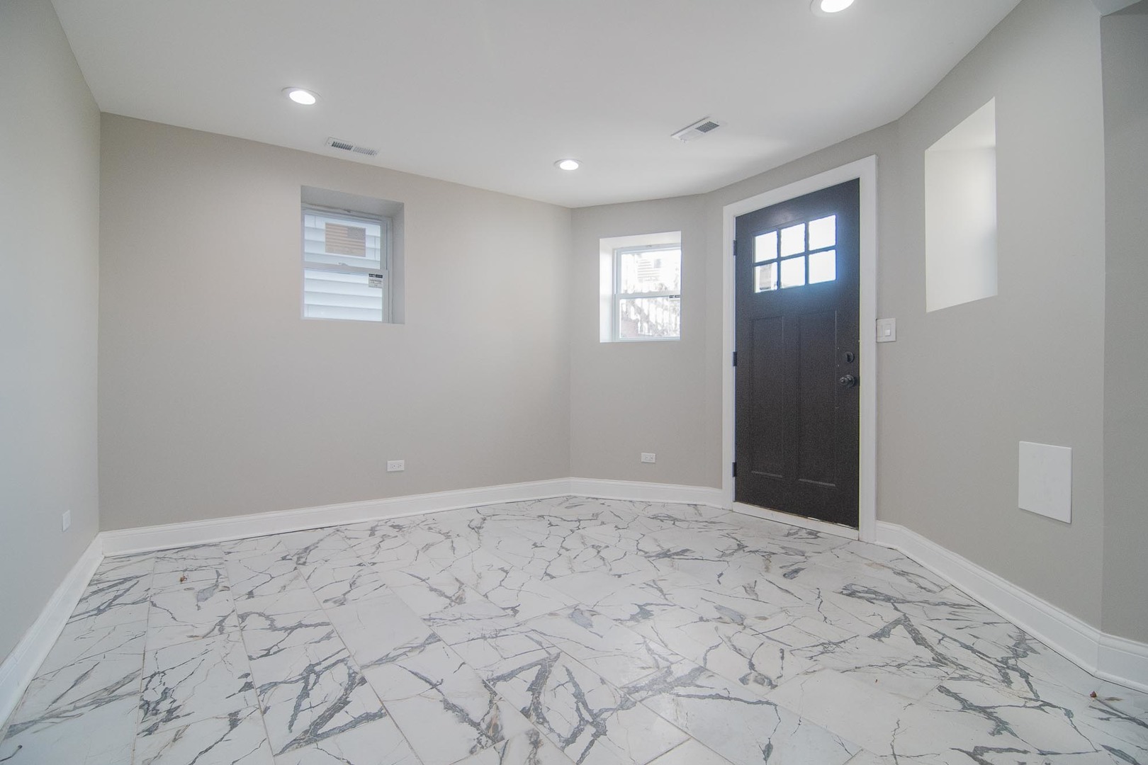 1509 N Kostner Avenue Unit: B