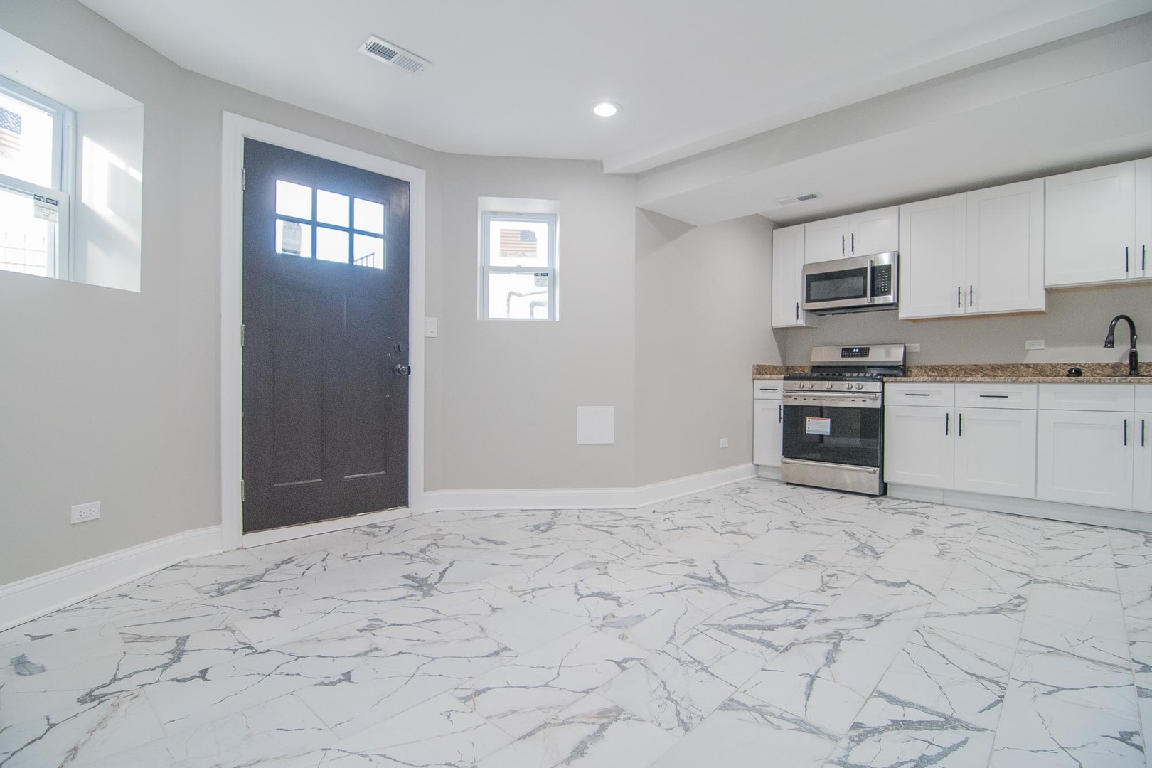 1509 N Kostner Avenue Unit: B