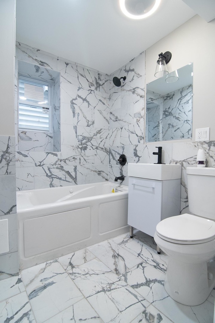 1509 N Kostner Avenue Unit: B