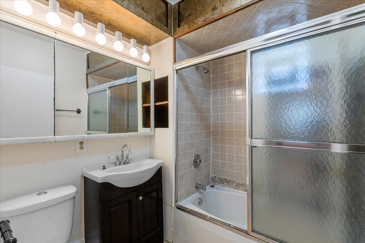 4831 W Deming Place Unit: 2