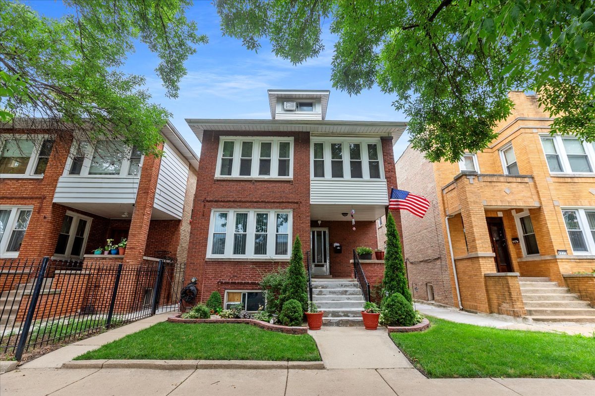 4831 W Deming Place Unit: 2