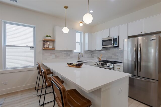 1808 N Karlov Avenue Unit: 1