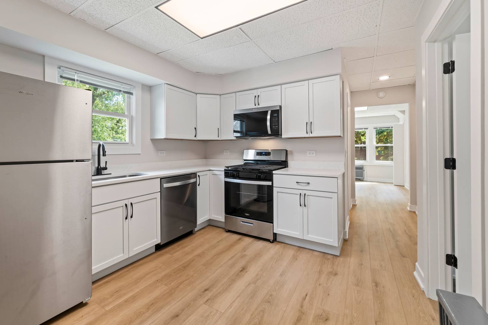 5002 W Gunnison Street Unit: 2
