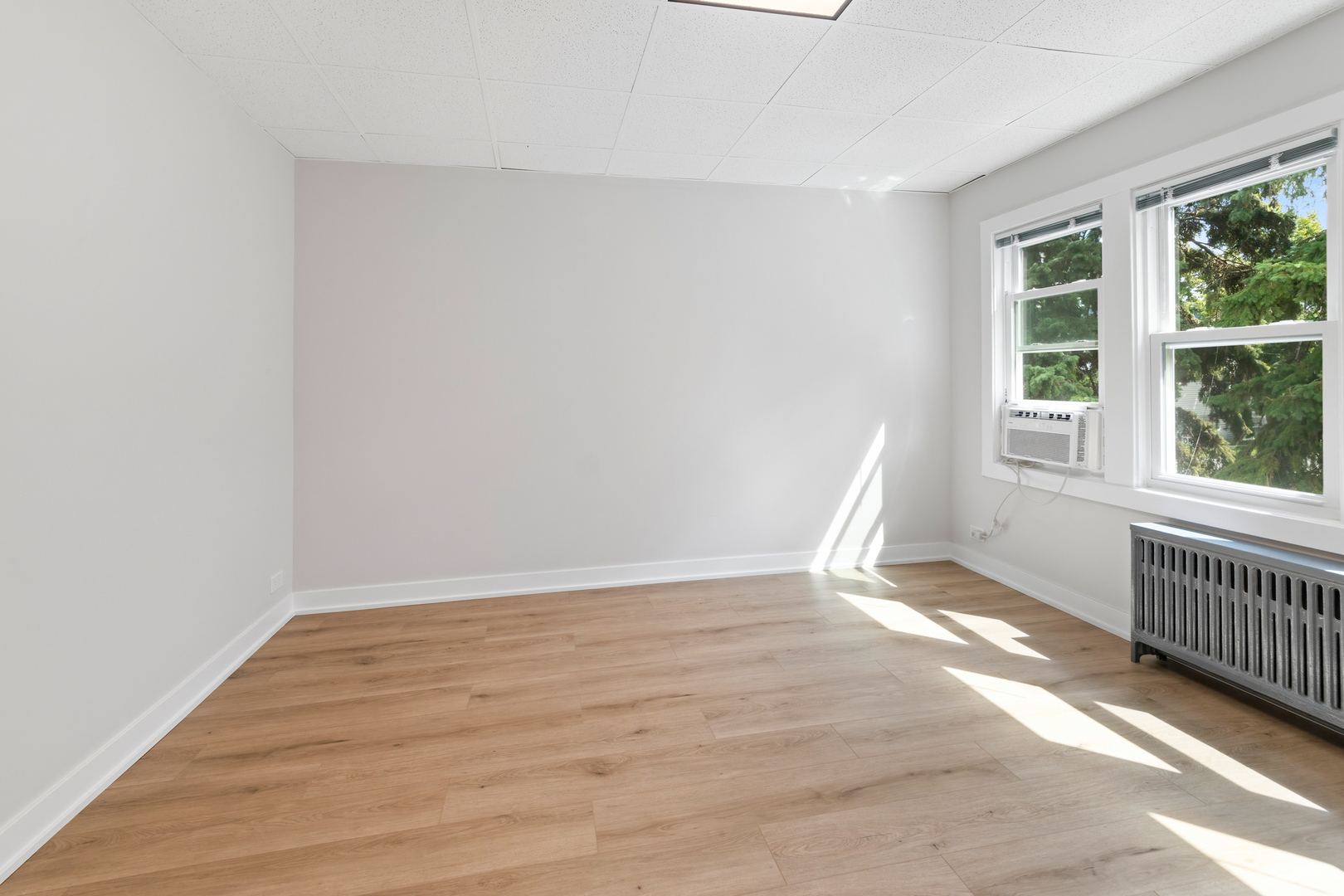 5002 W Gunnison Street Unit: 2