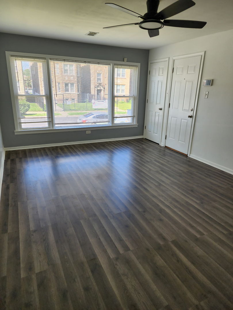 7511 S Emerald Avenue Unit: 1