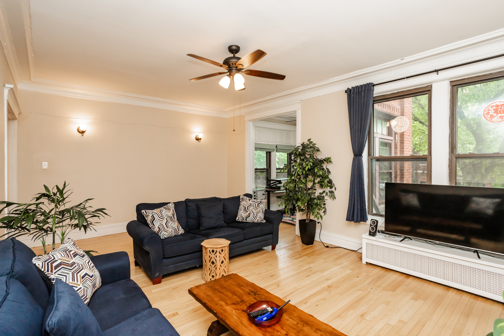 5142 S Greenwood Avenue Unit: 1